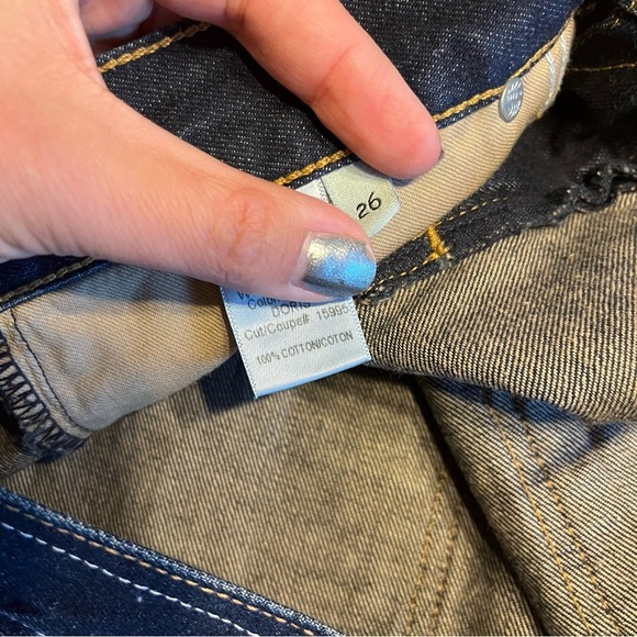 Rag & Bone Cut Off Denim Shorts Size 26 Dark Wash Blue Distressed Cotton - Picture 5 of 8